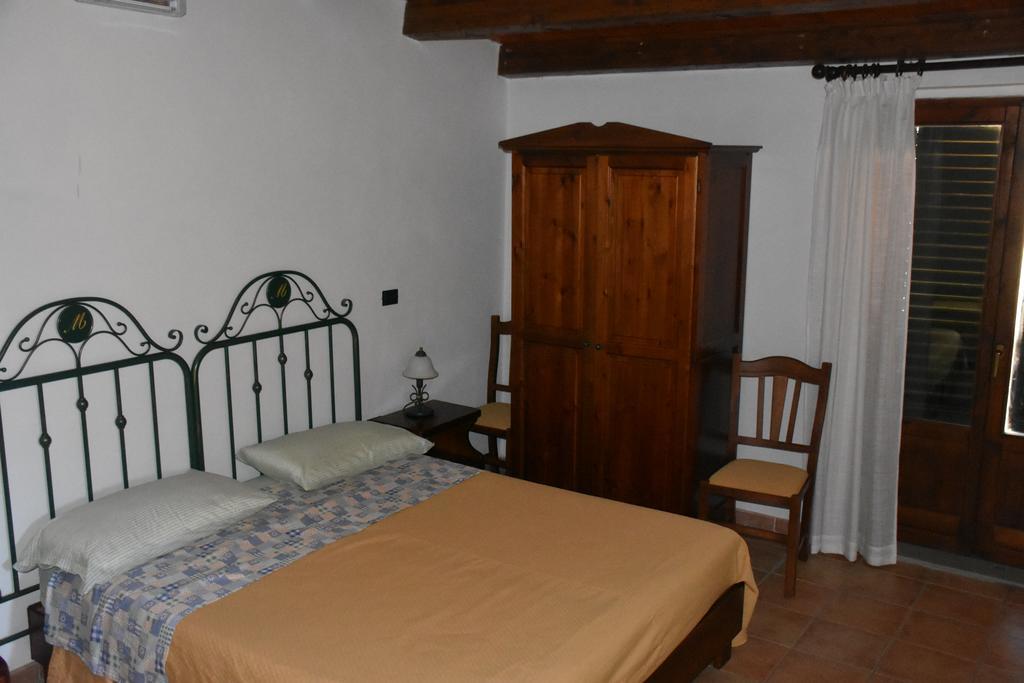 Azienda Agrituristica Biologica Il Querceto Santa Severina Kültér fotó