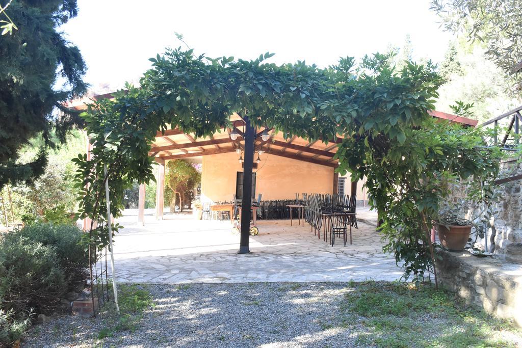 Azienda Agrituristica Biologica Il Querceto Santa Severina Kültér fotó